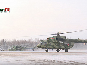 Вертолеты в снегу